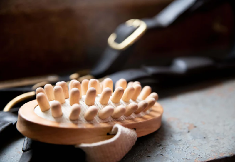 Smart grooming - Borstiq Massage Brush-2